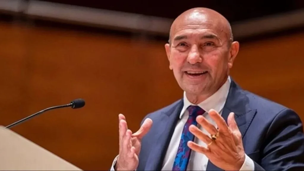 eski-izmir-buyuksehir-belediye-baskani-tunc-soyer-gozaltina-alindi