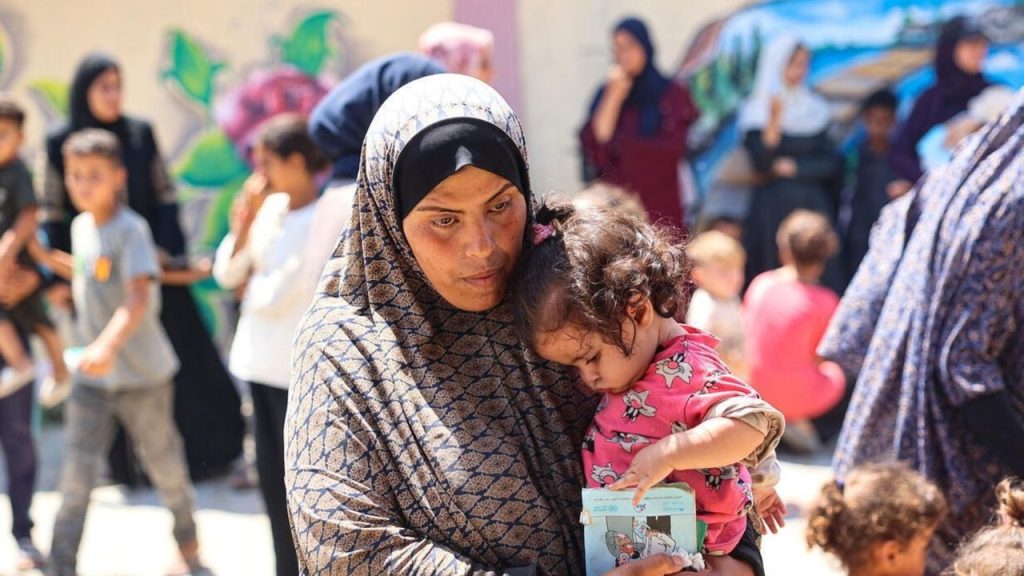 israil-ablukasi-gazzeli-cocuklari-olumcul-hastaliklara-surukluyor