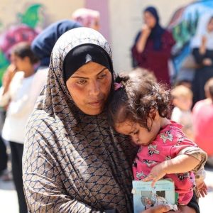 israil-ablukasi-gazzeli-cocuklari-olumcul-hastaliklara-surukluyor