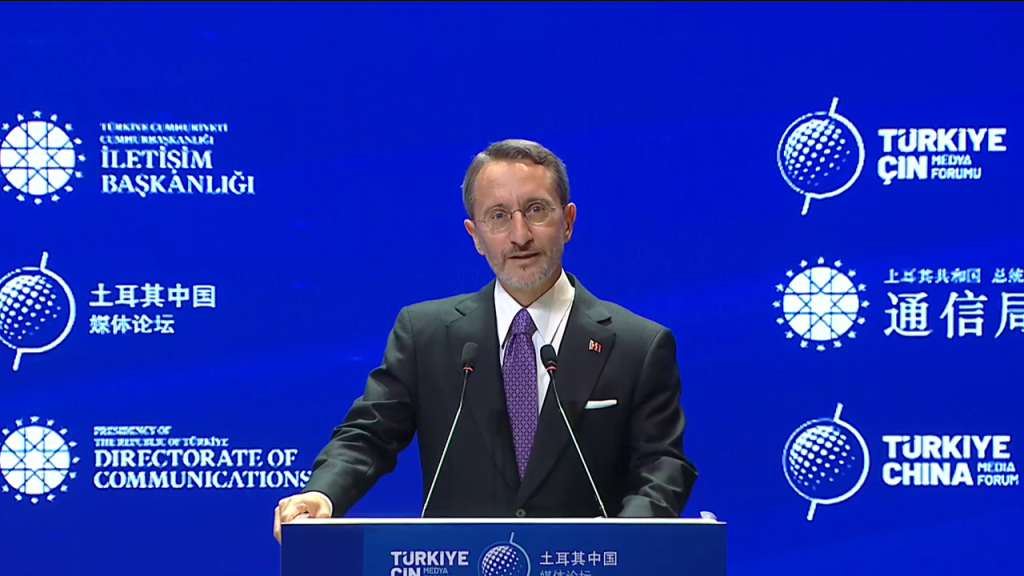 fahrettin-altun:-kuresel-baris-icin-hakikat-ve-adalet-eksenli-yaklasim-sart