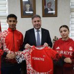 Milli Atletlerden İl Müdürü Mehmet Tosun’a Ziyaret