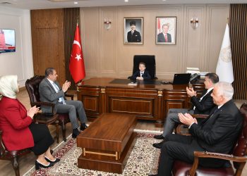 Şanlıurfa’da Valilik Makamı Minik Mehmet’e Emanet