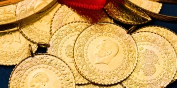 Altın Fiyatlarında Düşüş Eğilimi: Gram Altın Sabah Saatlerinde 6 Bin 643 Lira