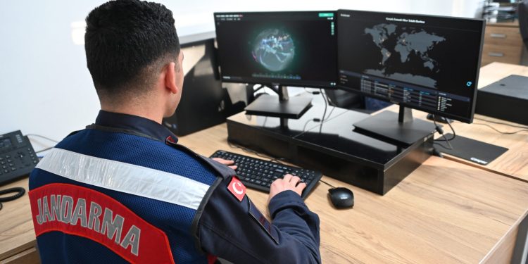 Eskişehir’de 20 Yıllık Sır Perdesi JASAT Tarafından Aralandı: 12 Gözaltı